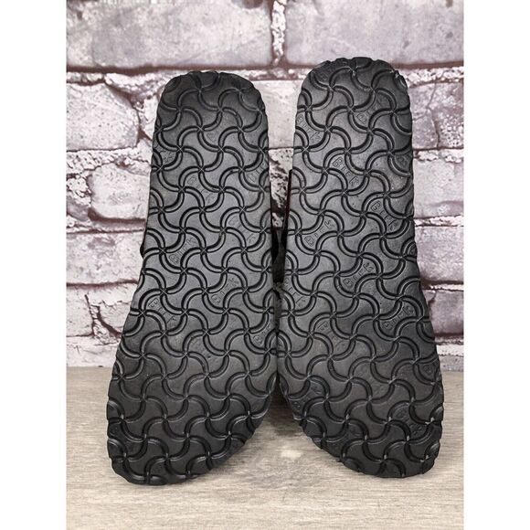 Birkenstock Birki’s Red Patent Leather Croc Cork Strap Sandals Women Sz 39EU/8US - Picture 14 of 16